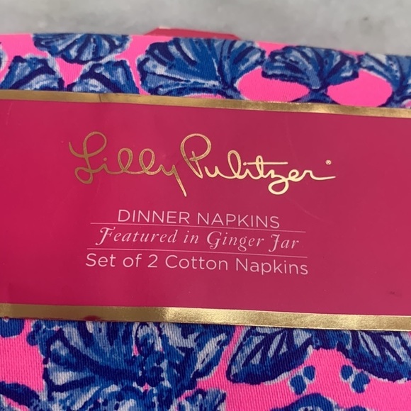 NWT Lilly Pulitzer Napkins Set of 2 Ginger Jar Hot Pink Blue Cotton Pom Poms - Picture 3 of 4